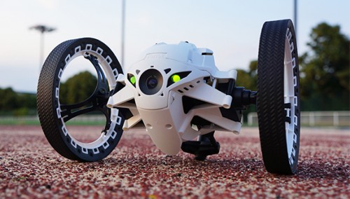 Parrot Jumping Sumo Hareketli Kamerası İle Eğlenceli Kayıtlar Yapabilirsiniz